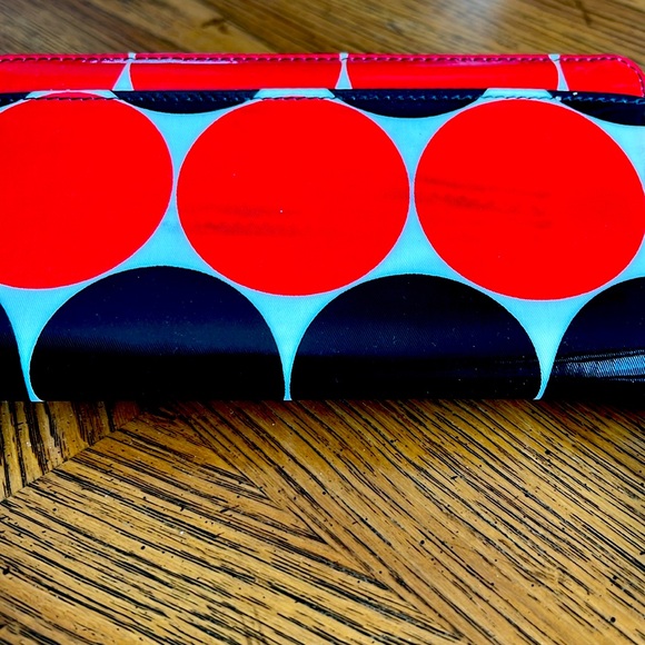 Kate Spade Wallet/Wristlet&tagPatentBlack&Red EyeCatching.PristineInterior.Roomy - Picture 9 of 9